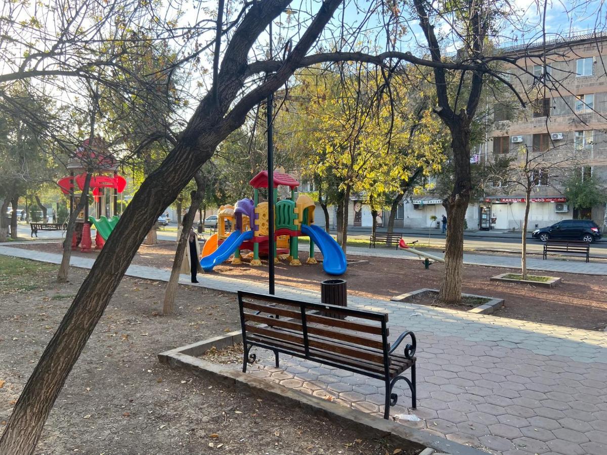 Vahe'S Family Guests House Apartment Yerevan Exterior photo