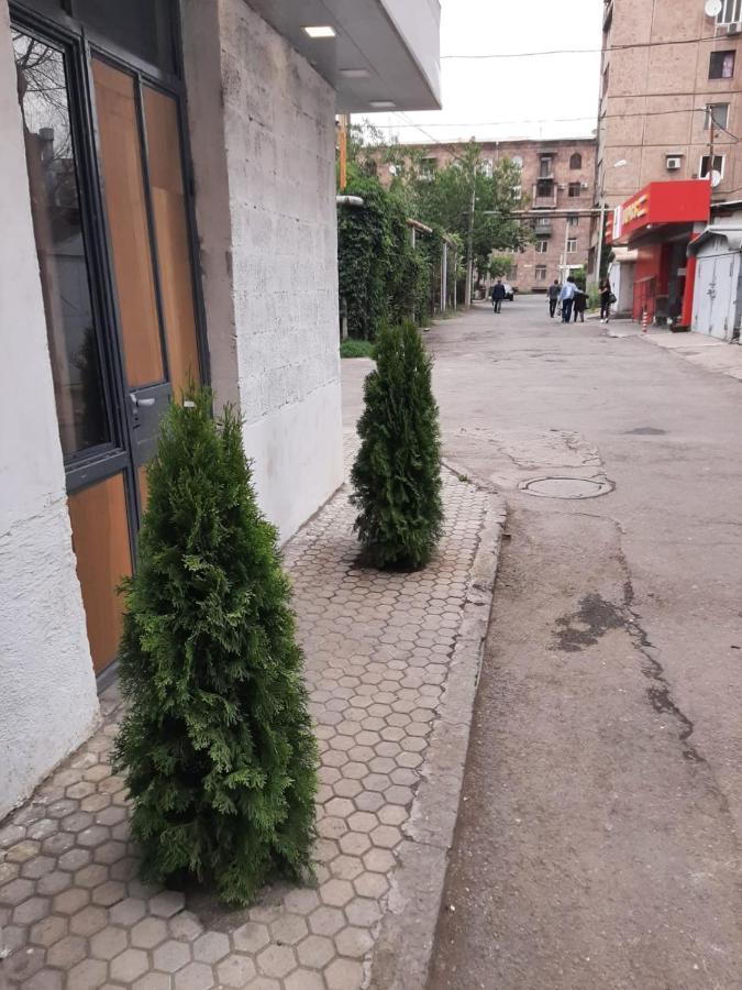 Vahe'S Family Guests House Apartment Yerevan Exterior photo